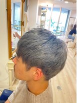 アイリス(Iris)&nbsp;グレー・シルバーカラーマッシュヘア