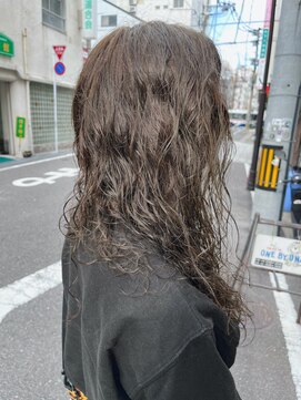 ワンバイワン(ONE BY ONE) くるくるパーマ、カーキ