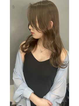 ロイオブジゼル(roi of GiseL) レイヤーカット　ブラウンベージュ