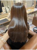 ボリュームやクセが気になる方必見!!プラチナトリートメント◎