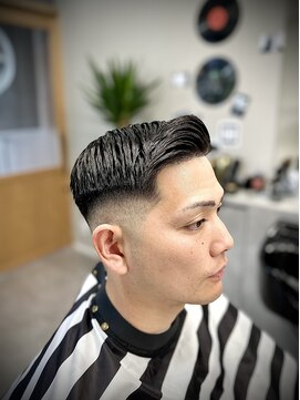 フジヤマバーバーショップ エビス(FUJIYAMA BARBER SHOP ebisu) fade【ebisu】
