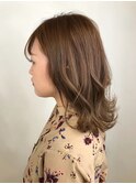 ベージュカラー