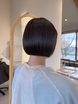 ウトウトヘア(UTUT HAIRE) ピタッとボブ’