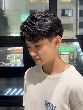 ゼスト リル 新宿(ZEST lill) ニュアンスパーマスペインカールフェザーパーマメンズパーマ