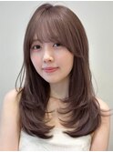顔周りレイヤーカットくびれヘアミルクティーベージュカラー