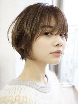 エリマ 横浜西口(elima) 横浜ショートボブミルクティーベージュヘーゼルベージュカラー