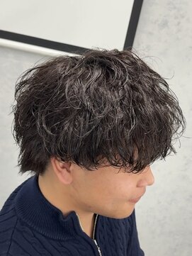 ウノ(U.No.) シャドウパーマ