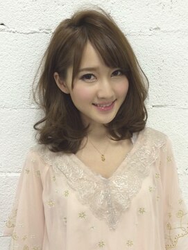 フェリーチェ(felice) ☆甘さのある耳かけ小顔ウォブスタイル☆