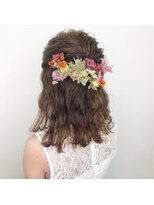 カッツ 駅家店(CUT S)&nbsp;ドライフラワーを使ってふんわりハーフアップ♪♪