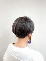 トップヘアー 中庄店(TOP HAIR fuapua)&nbsp;刈り上げマッシュ×シルバーカラー