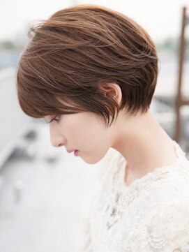 カライング(ing) 大人可愛い20代30代40代黒髪前下がりショートボブ丸みショート◎