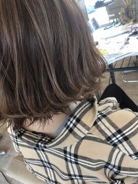 ツヅル(tsuzuru.) 大人女子必見!ミルクティベージュ☆