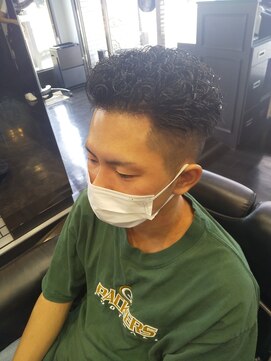 ヒロザバーバー(HIRO THE BARBER) ツーブロック×パーマ　宇部市/理容室/理容院/メンズカット
