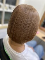 ラビス クローバー(Lovis clover) ミルクティーブラウン ボブウルフ ココアベージュ