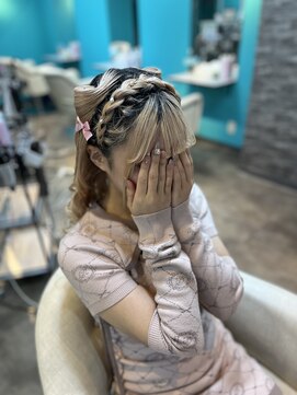 リエラ 新宿(RIERA) 猫耳×編みカチュ