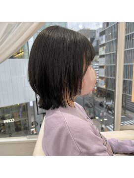 エレノア 渋谷公園通り店(Eleanor) 【クセ毛の方にもオススメ！】黒髪ウルフボブ☆