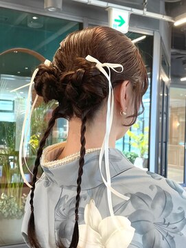 バイオレット 横浜店(Violet) セットアップ卒業式パーティーヘア（AI-06）