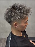 ホワイトメッシュツイストスパイラルパーマフェードカット短髪