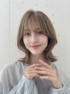 ビーチ(BEACH) レイヤーボブくすみベージュカラー