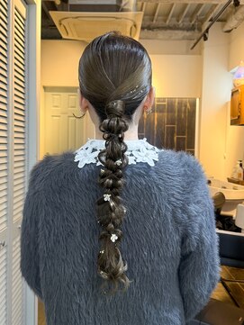 デイジー(Daisy) 編みおろしヘアアレンジ/お呼ばれヘア