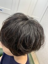 ウルプラスアイ(URU+ai) くせ毛を活かしたショートヘア