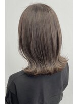 ヘアークリエイティブ サウスゴア(Hair Creative SOUTH GOA) 外ハネミディ