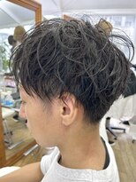 ヘッズ 本八幡店(HEADS)&nbsp;MEN'S HAIR  センターパート　ツイストスパイラル　コンマヘア