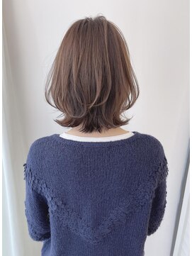 ネオリーブ チロル 横浜西口店(Neolive CiroL.) こなれミディ　縮毛矯正　大人可愛い　くびれボブ