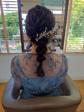 ニージ(Ni-ji) ふわふわローポニー