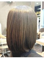 エノモト(ENOMOTO)&nbsp;ミディアムヘアアッシュベージュニュアンスカラー