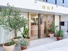 uniの本格韓国ヘアの技術やトレンドを学んでいるスタイリストたち★【韓国風ヘア/ヨシンモリ/オルチャン】