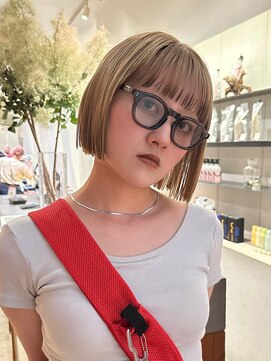 ブクレット(Bouclettes) 心斎橋 ミニボブ ハイトーン ローライト 10代 20代
