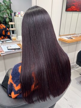 バルベストーキョーサウス(BARBES TOKYO SOUTH) 光に透けるダークボルドーストレートヘア【RISA】