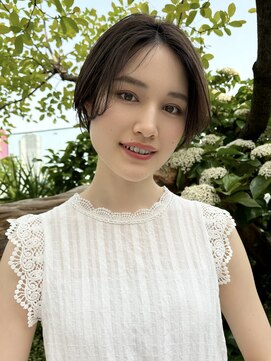 ピークアブー アヴェダ アトレ恵比寿(PEEK-A-BOO AVEDA) ショートボブレイヤー　コンパクトショート　くすみベージュ