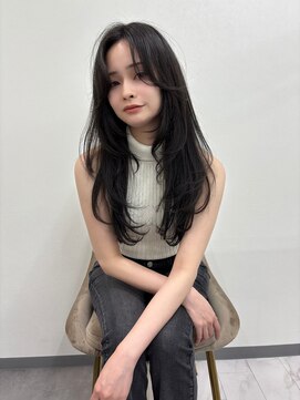 エルサザビューティー 神戸三宮(Elsa the beauty) ロングレイヤー 韓国風レイヤー 顔まわりカット髪質改善三ノ宮