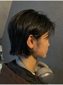 ミニボブ　切りっぱなしボブ　ブルーブラック