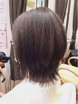 美容室ヒラトヤ 都南店 20代30代40代大人可愛い顔回りレイヤー外ハネボブくびれヘア