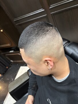 バズカット/スキンフェード/ハイフェード