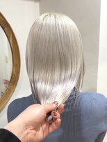 サンクプロジェクト(cinq PROJECT) 明るめホワイトミルクティーベージュ韓国ミディアムレイヤー原宿