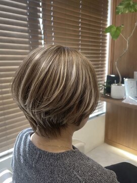 ラメールアヴェダ イオンモール秋田店(Lamelu AVEDA) ナチュラルハイライトボブ
