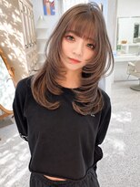 ユイマァル 岡山(YUIMARL) 岡山レイヤーカット20代30代ハッシュカットミルクティーベージュ