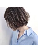 外国人風ミニボブ ハイライト 暗髪グレージュ　白髪ぼかし