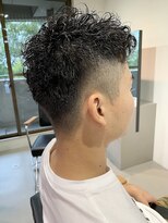 イズ(iss)&nbsp;#メンズパーマ #刈り上げ #フェード