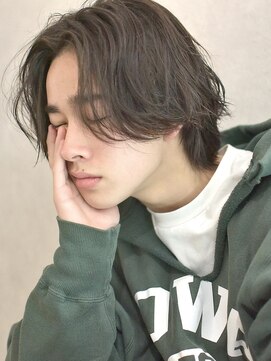 ディッセンバー 神宮前(December) 【laundry】センターパート/ウルフ/ニュアンスパーマ