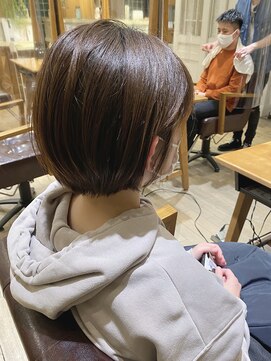 ヴァンクシー バイ ルナ(VANKCY by Luna) ショート ショートボブ 耳かけ Aラインボブ 大人かわいい 黒髪