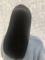 スリー(THREE)&nbsp;ブルーブラック