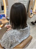 ミディアムレイヤー くびれ オリーブベージュ 20代30代40代