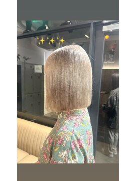 エイト 池袋店(EIGHT ikebukuro) ハイトーンベージュ