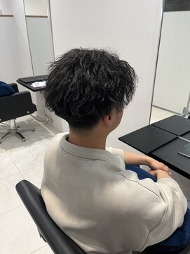 イルミ(iLUMi) iLUMi × メンズパーマ