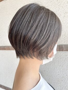 リッカ(lycka)の写真/トレンドを取り入れた女性らしさ×可愛さのあるスタイル提案で、今まで気づかなかった魅力を引き出します♪